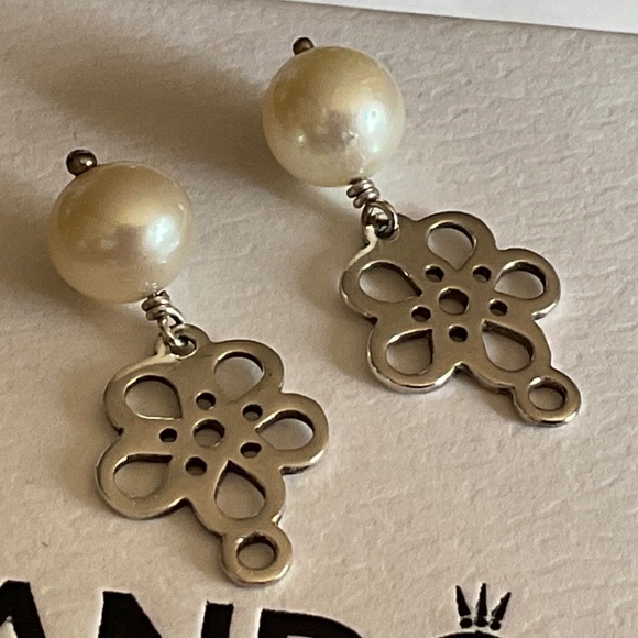 Pandora Silver and Cream Flower Earrings - Picture 3 of 4
